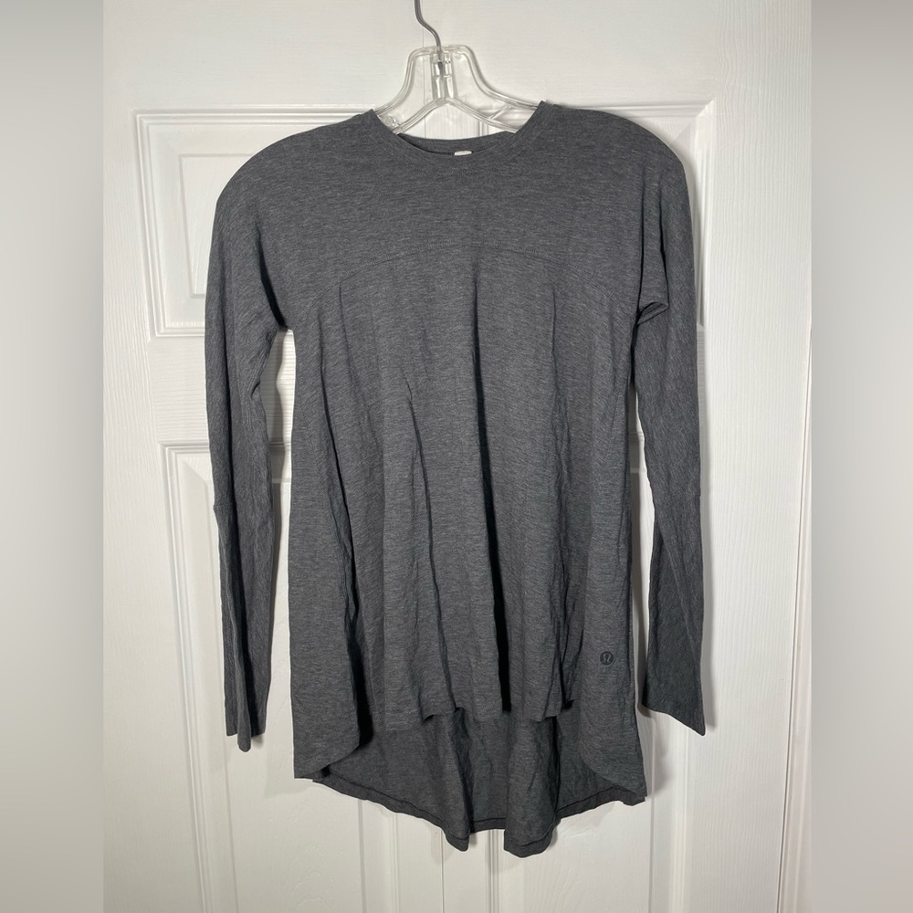Lululemon Gray Long Sleeve Shirt